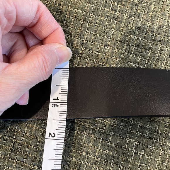 Eddie Bauer leather belt - Picture 7 of 7